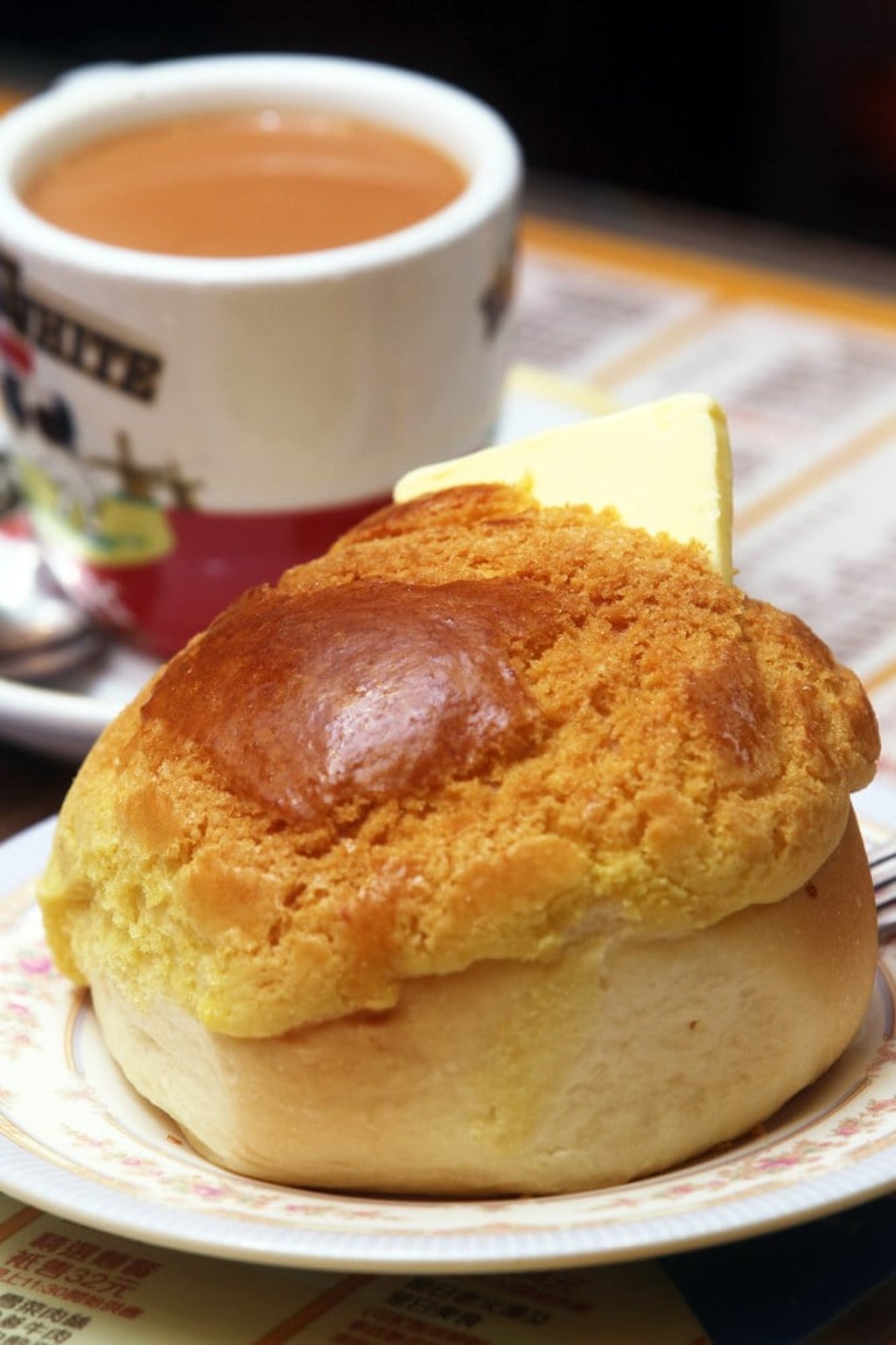 Pineapple bun with milk tea: the national dish of Hong Kong? Photo: SCMP