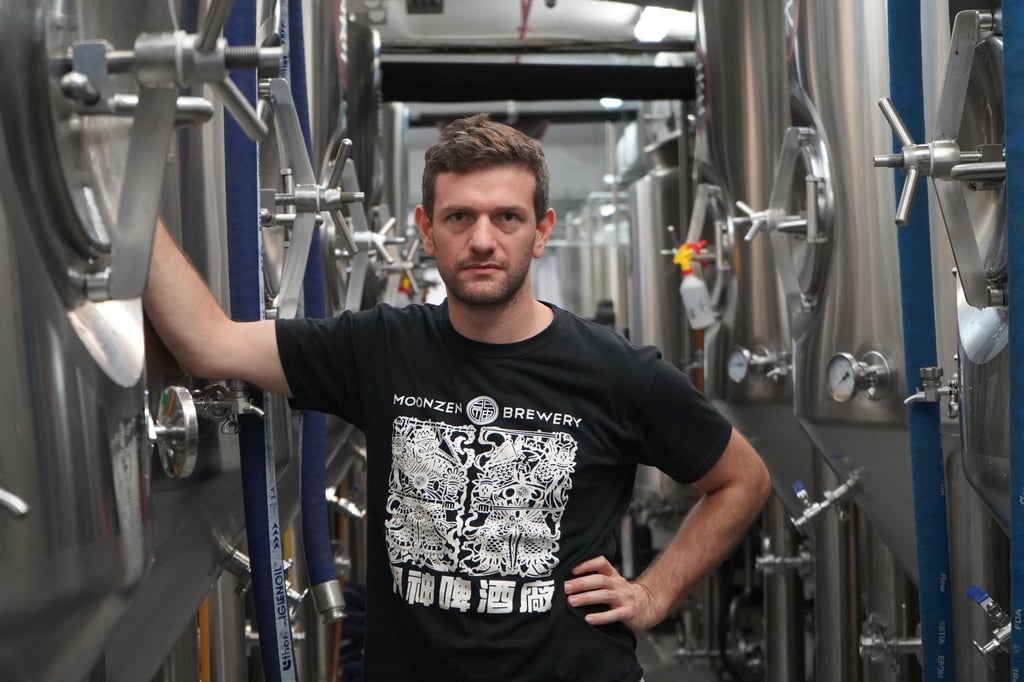 Laszlo Raphael at Moonzen Brewery. Laszlo Raphael at Moonzen Brewery.