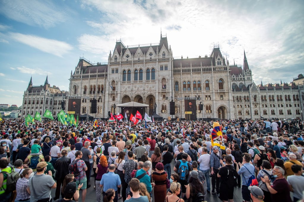 Protesters oppose the Hungarian government’s plan to build a campus for China’s Fudan University in Budapest on June 5. Photo: EPA-EFE Protesters oppose the Hungarian government’s plan to build a campus for China’s Fudan University in Budapest on June 5. Photo: EPA-EFE