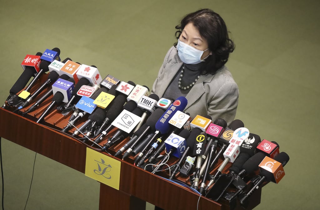 Cheng argues it is unfair that government solicitors, who work as advocates in courts at any level, are not allowed to become senior counsel. Photo: SCMP / K. Y. Cheng