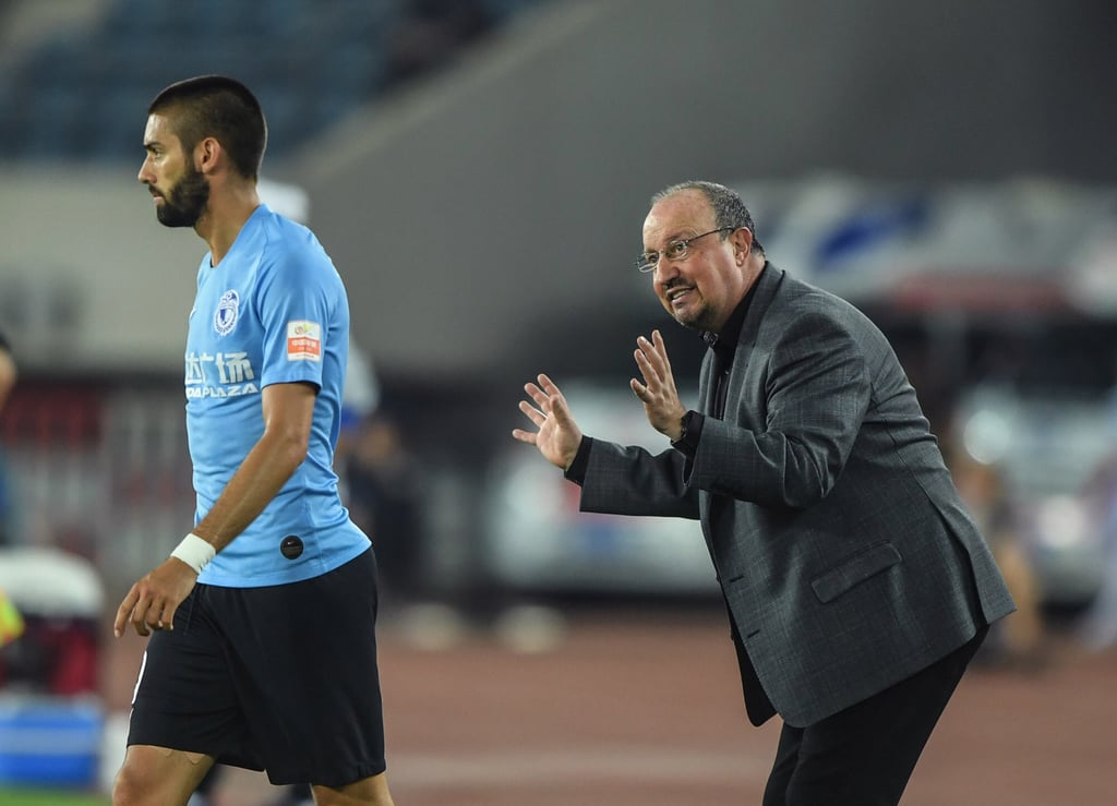 Carrasco is coached by Dalian Pro boss Rafa Benitez in a 2019 Chinese Super League game. Photo: Xinhua