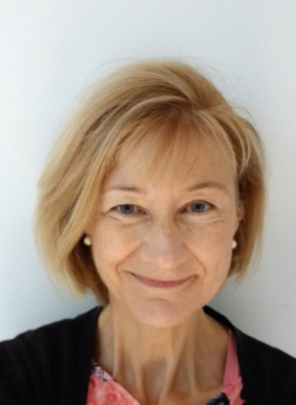 Researcher Vanessa Cecil studied how ‘risky’ it is for women (but not men) to stop dyeing their grey hair. Photo: Vanessa Cecil