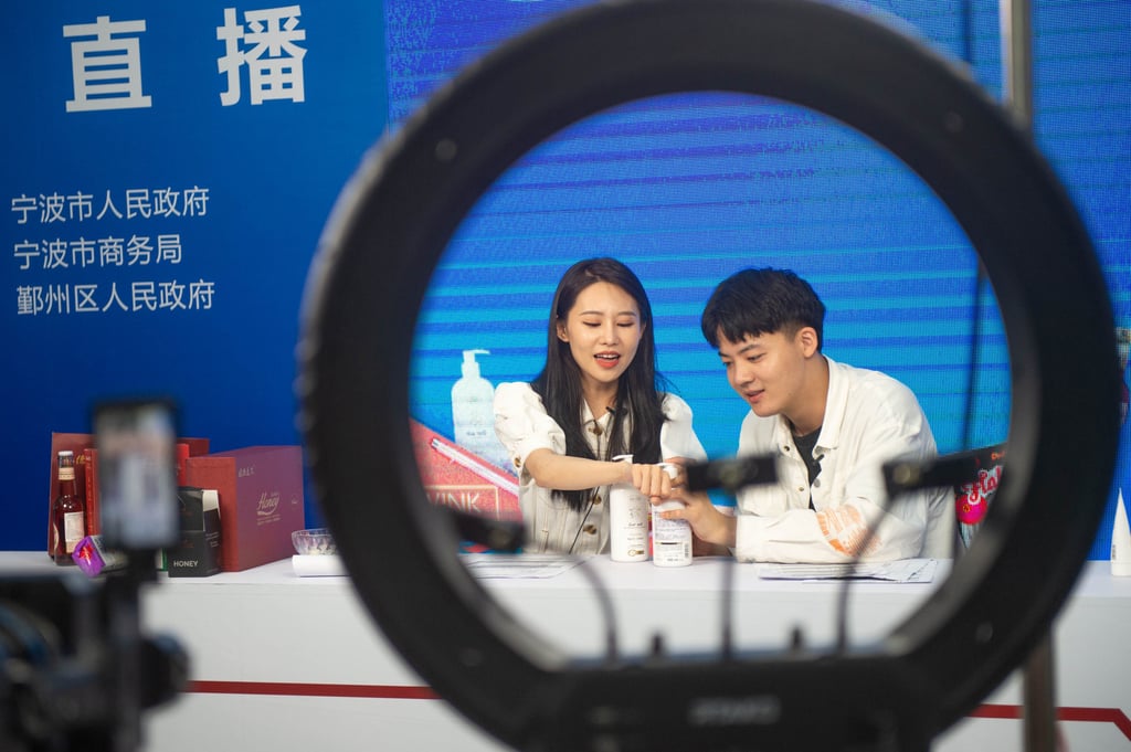 Live-streamers promote products from Central and Eastern European countries to Chinese consumers at the trade expo in Ningbo. Photo: Xinhua