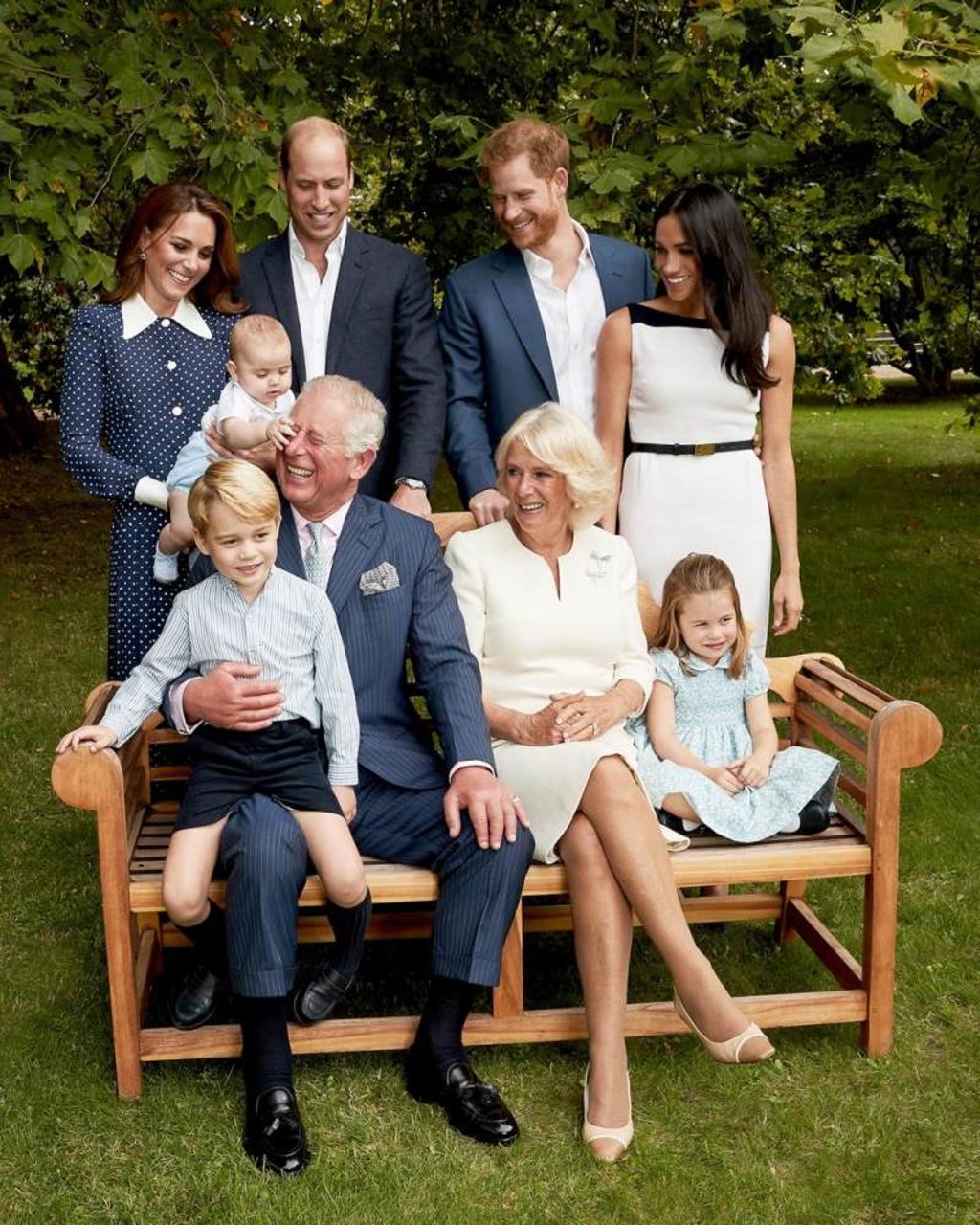 Prince Charles and Camilla, Duchess of Cornwall, sat in front of Prince William, Duke of Cambridge with Catherine, Duchess of Cambridge, Prince George, Princess Charlotte, Prince Louis, Prince Harry, Duke of Sussex and Meghan, Duchess of Sussex. Photo: @isaguor/Twitter
