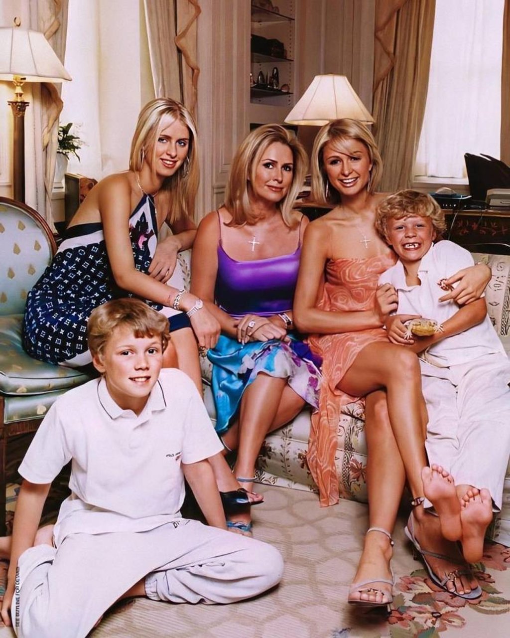 Kathy Hilton and her family. Photo: @nickyhilton/Instagram