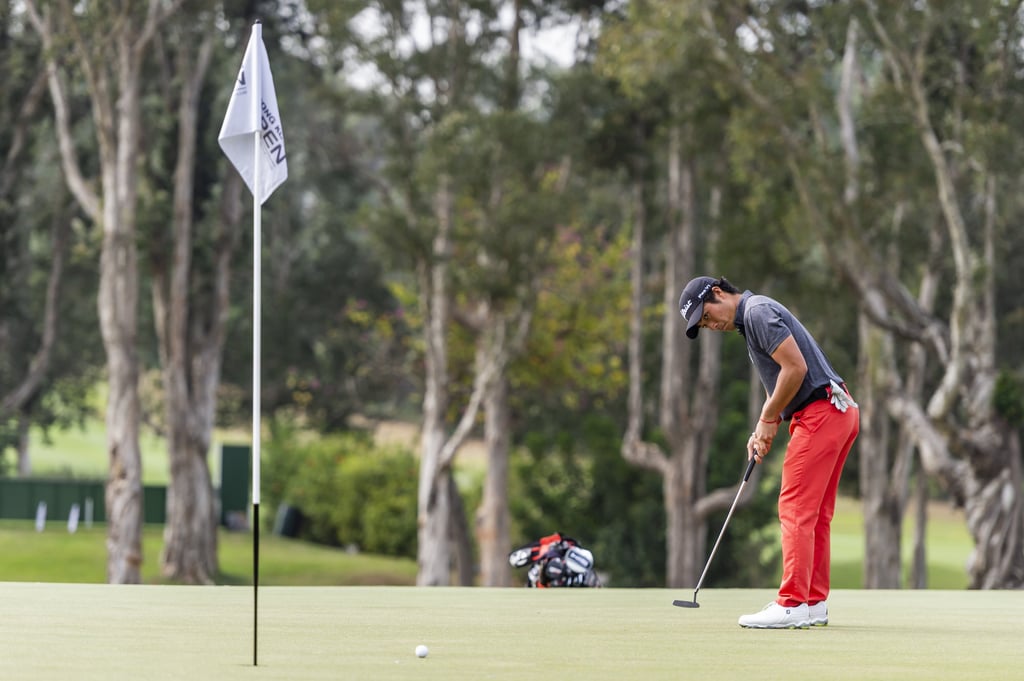 Shinichi Mizuno of Japan on the green during the Hong Kong Open at the Hong Kong Golf Club on January 10, 2020. Photo: Getty Images
