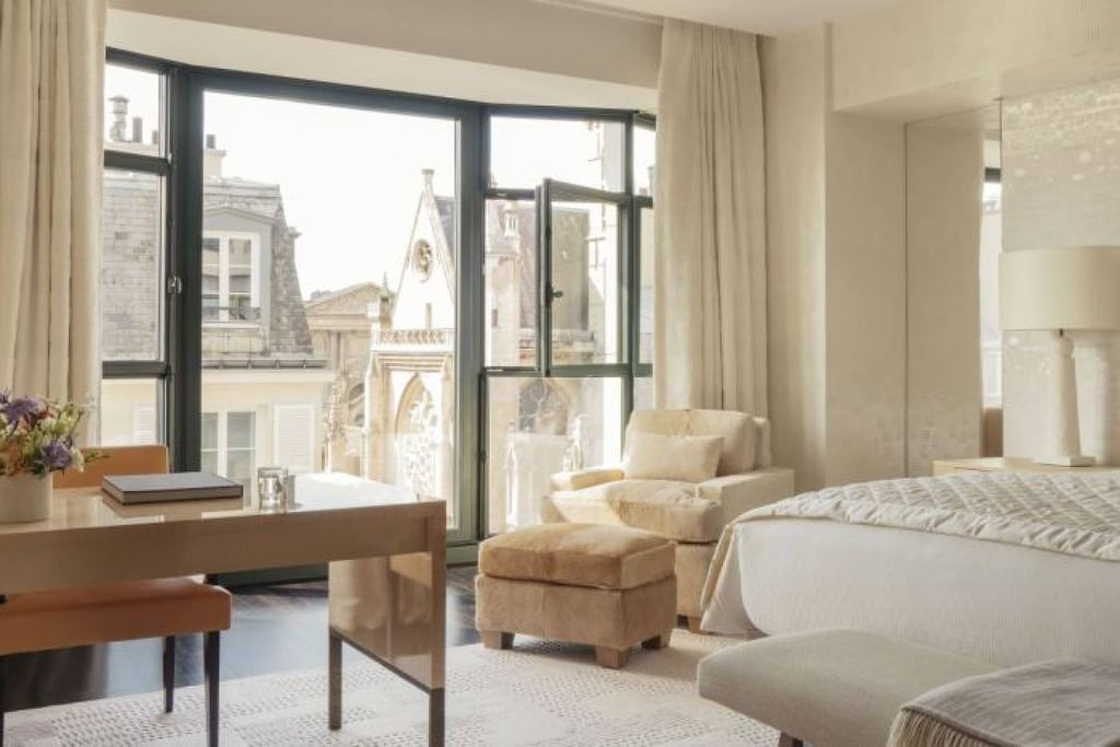 If uncompromising poshness is your thing, and money isn’t an issue, you should consider booking a night at the new Cheval Blanc Paris.