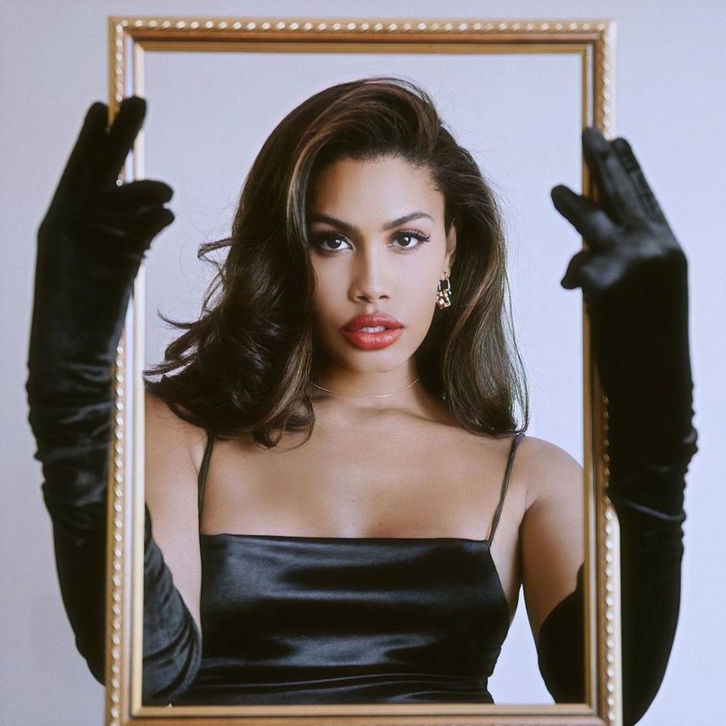 Leyna Bloom is half Filipino and half black. Photo: @leynabloom/Instagram