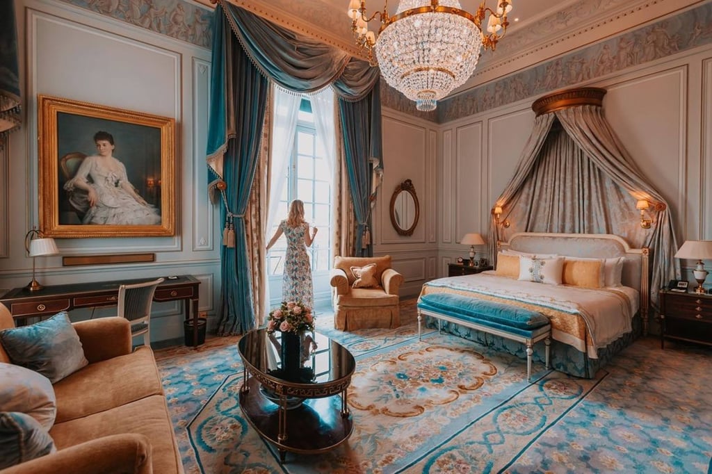 A luxury hotel room at the Shangri-La Paris. Photo: @shangrilahotels/Instagram