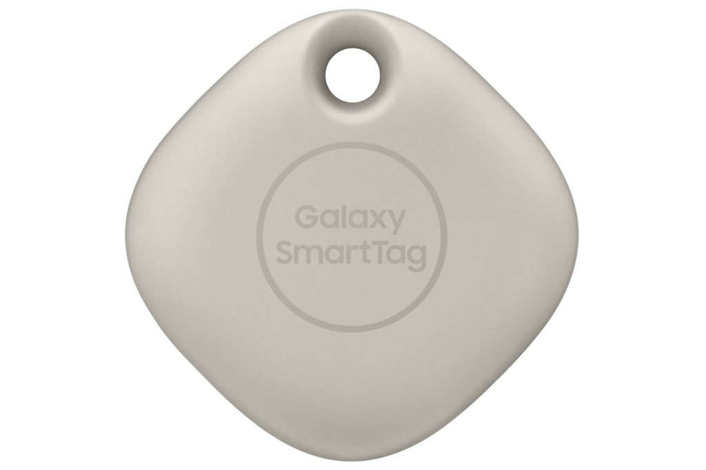 The Galaxy SmartTag can only be used with a Samsung Galaxy smartphone. Photo: Samsung