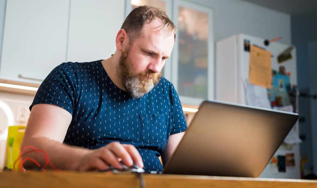 Big Tech seems to go out of its way to prevent you from understanding what you’re agreeing to when you sign up for a service. Photo: TNS Big Tech seems to go out of its way to prevent you from understanding what you’re agreeing to when you sign up for a service. Photo: TNS