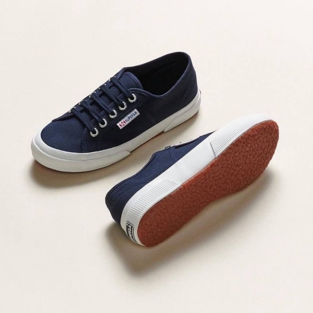 Superga unisex 2750 Cotu Classic trainers, beloved by Diana, Princess of Wales. Photo: @superga_hk/Instagram