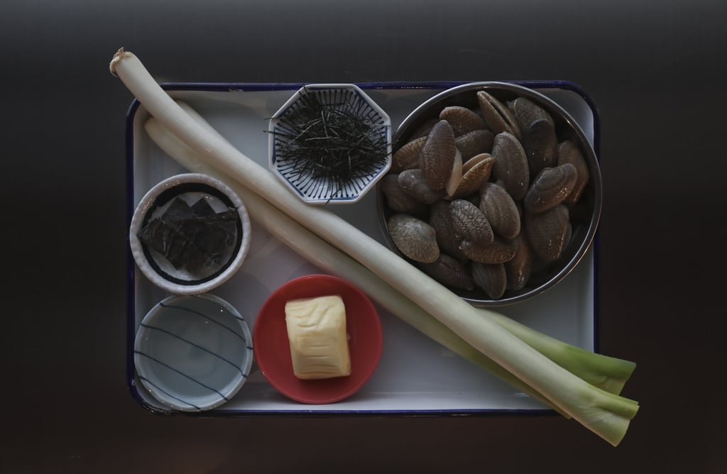 The ingredients for sake-steamed clams. Photo: Jonathan Wong The ingredients for sake-steamed clams. Photo: Jonathan Wong