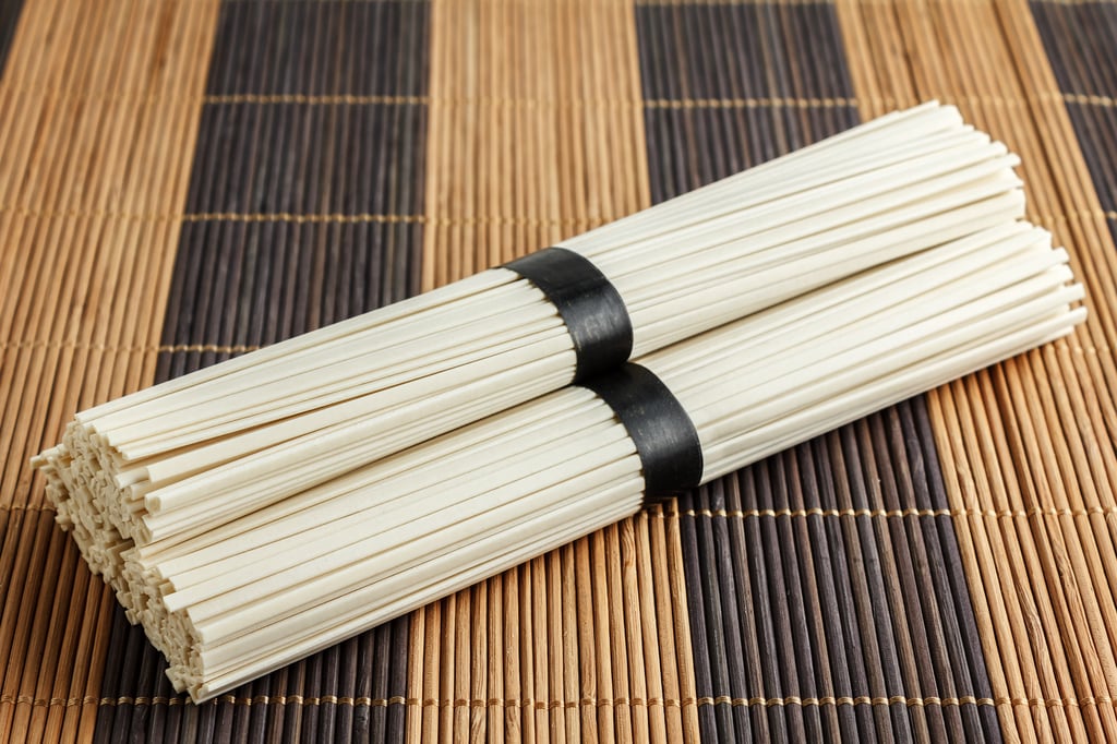 This recipe calls for dried udon about the thickness of linguine. Photo: Shutterstock This recipe calls for dried udon about the thickness of linguine. Photo: Shutterstock