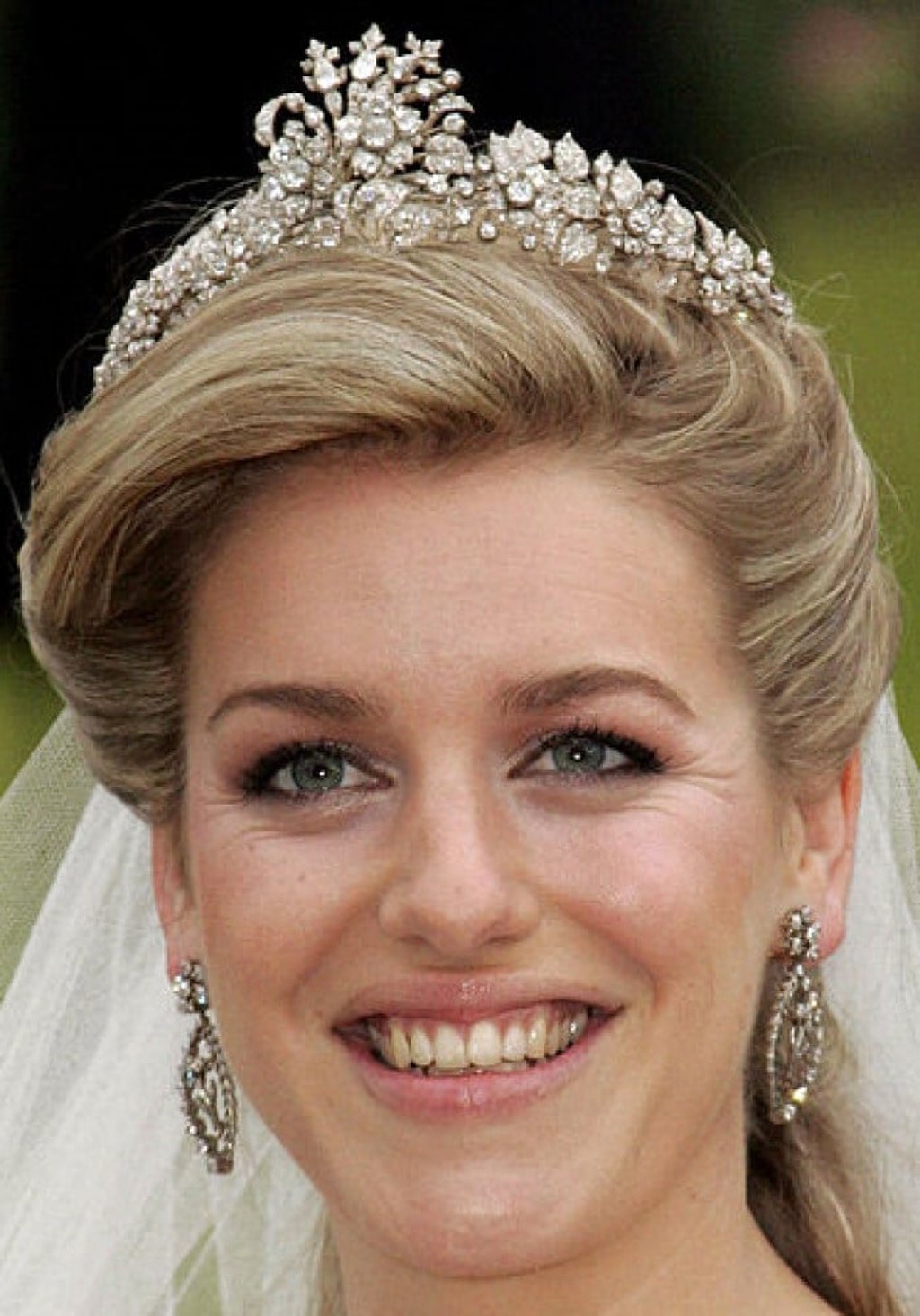 Camilla Parker Bowles lent her tiara to her daughter, Laura Lopes, for her wedding. Photo: tiara-mania.com