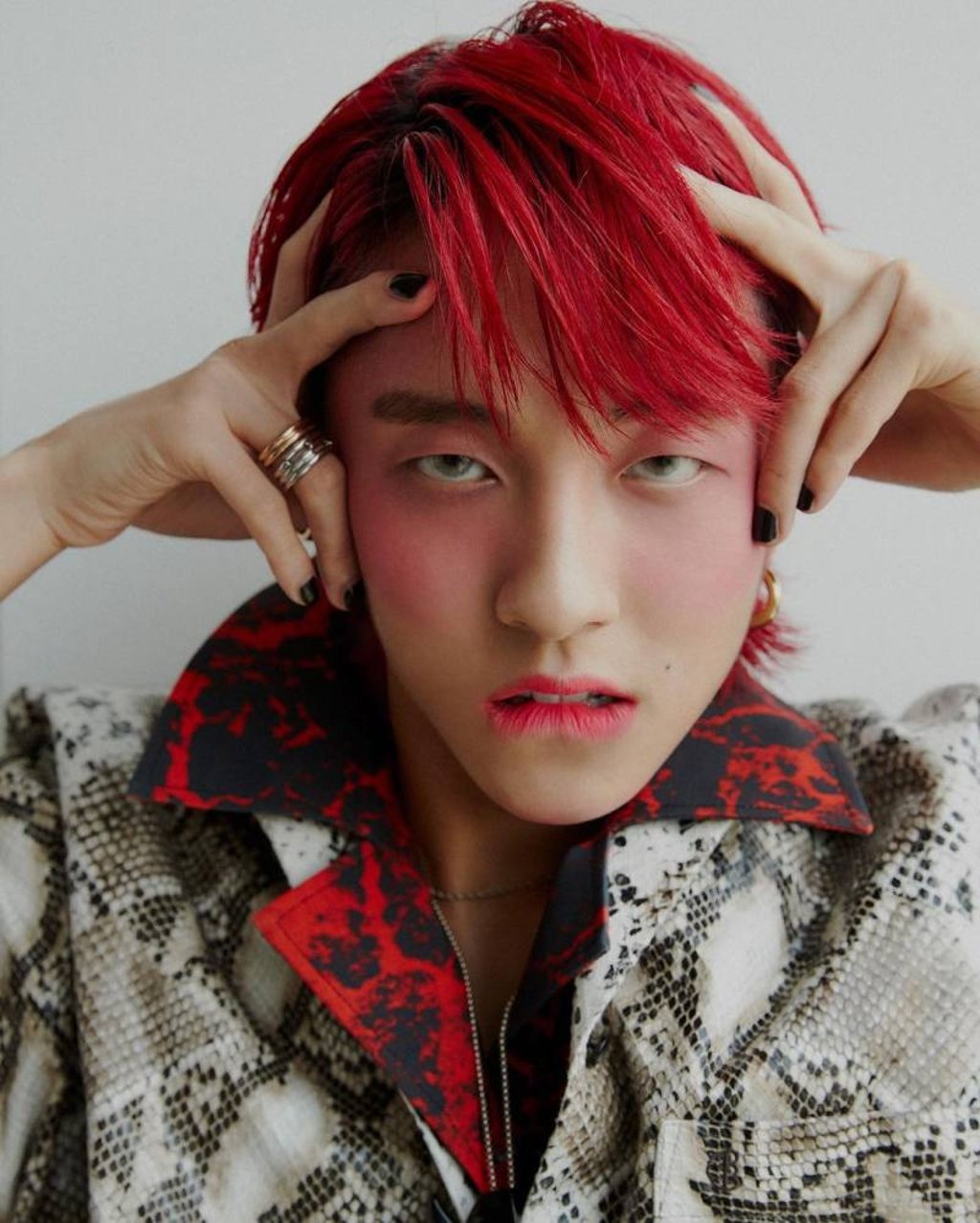 Holland is known as one of K-pop’s openly gay idols who challenges ideas of beauty. Photo: @holland_vvv/Instagram Holland is known as one of K-pop’s openly gay idols who challenges ideas of beauty. Photo: @holland_vvv/Instagram