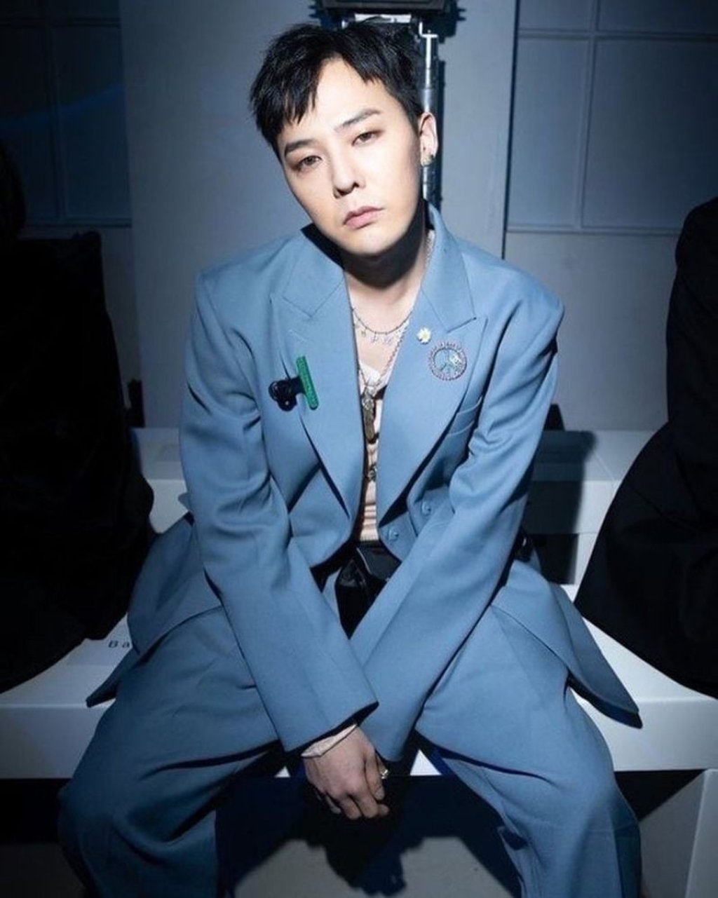 G-Dragon: K-pop idol and art connoisseur. Photo: @MGBB88/Twitter G-Dragon: K-pop idol and art connoisseur. Photo: @MGBB88/Twitter
