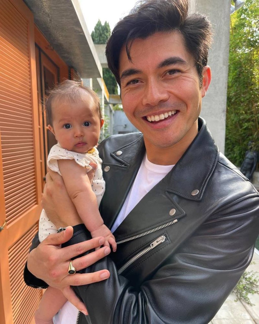 Henry Golding and his daughter. Photo: @henrygolding/Instagram