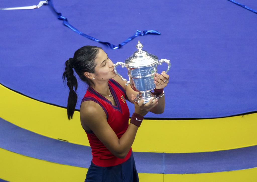 Raducanu, wearing Tiffany jewellery, with her winner’s trophy. She was almost unheard of before reaching the fourth round at this year’s Wimbledon. Photo: Xinhua