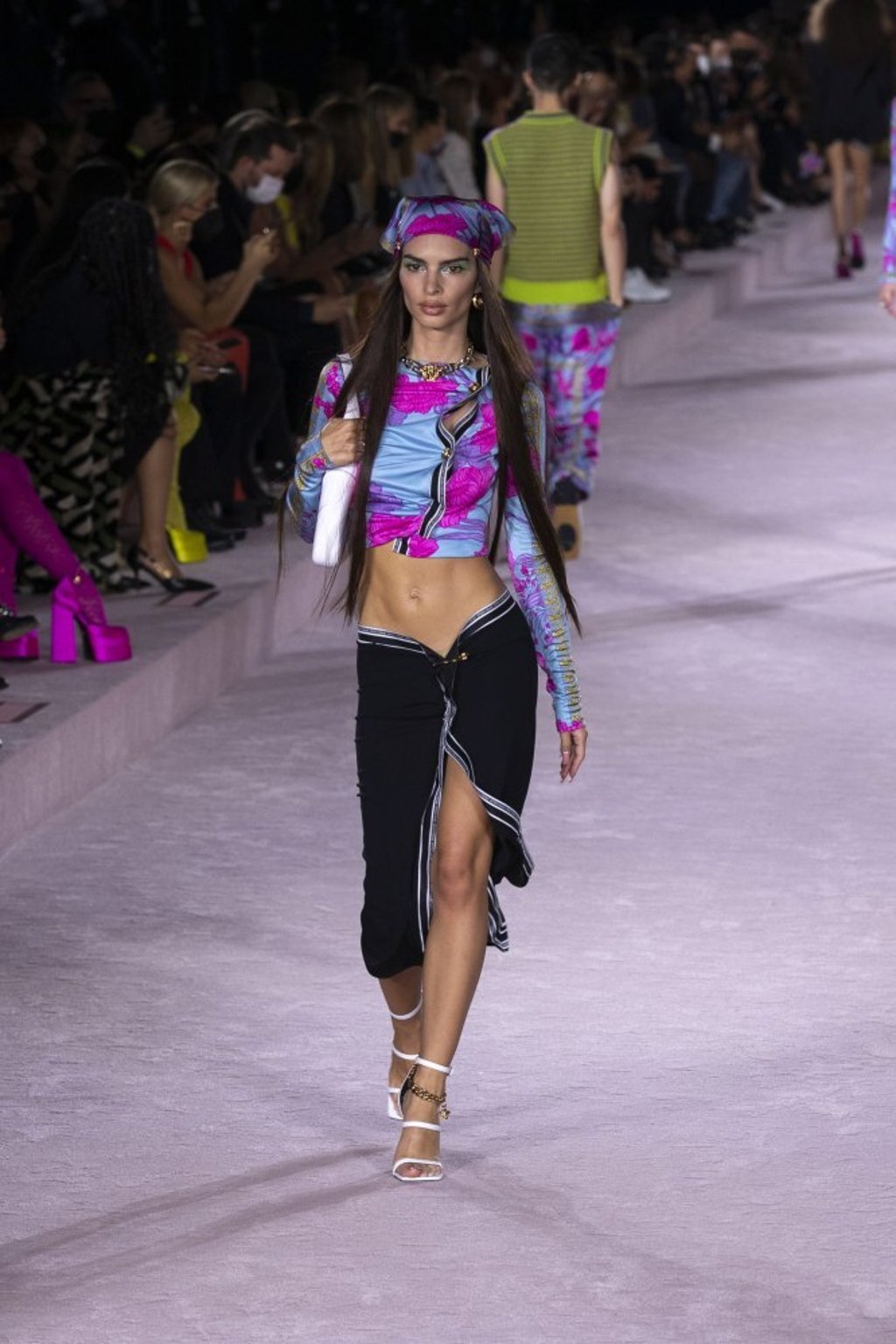 Emily Ratajkowski presents a creation by Versace during the Milano Moda Donna spring/summer 2022 Milan Women’s Fashion Week in Milan, Italy, on September 24. Photo: EPA-EFE
