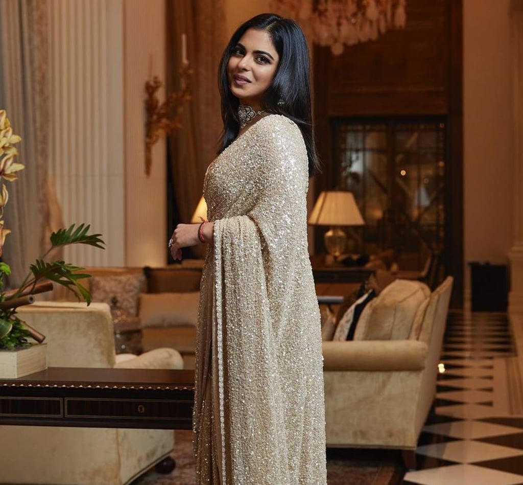 Mukesh ambani daughter marriage dress cheap