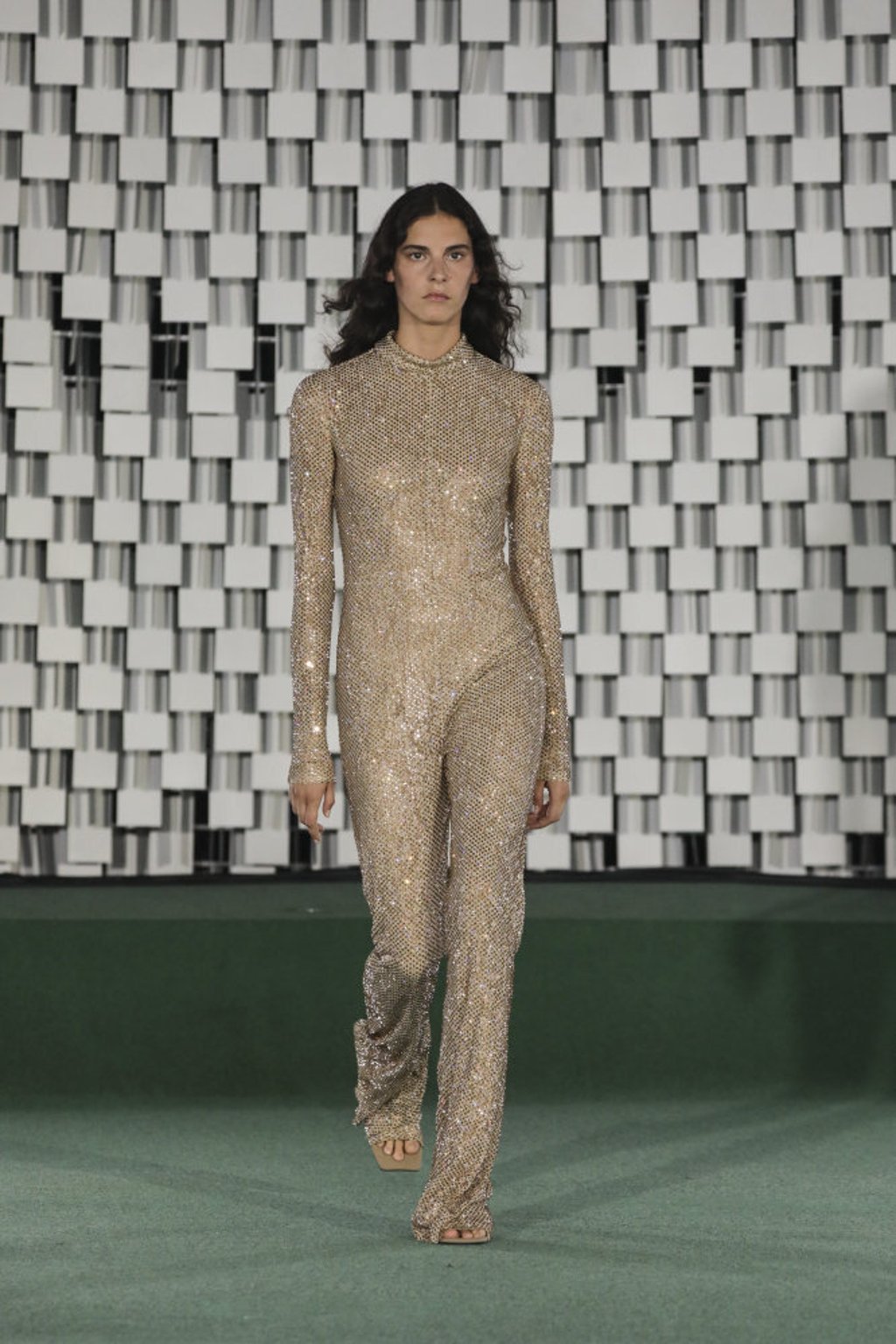 A model wears a creation for the Stella McCartney spring/summer 2022 ready-to-wear fashion show presented in Paris, on October 4. Photo: Invision/AP A model wears a creation for the Stella McCartney spring/summer 2022 ready-to-wear fashion show presented in Paris, on October 4. Photo: Invision/AP