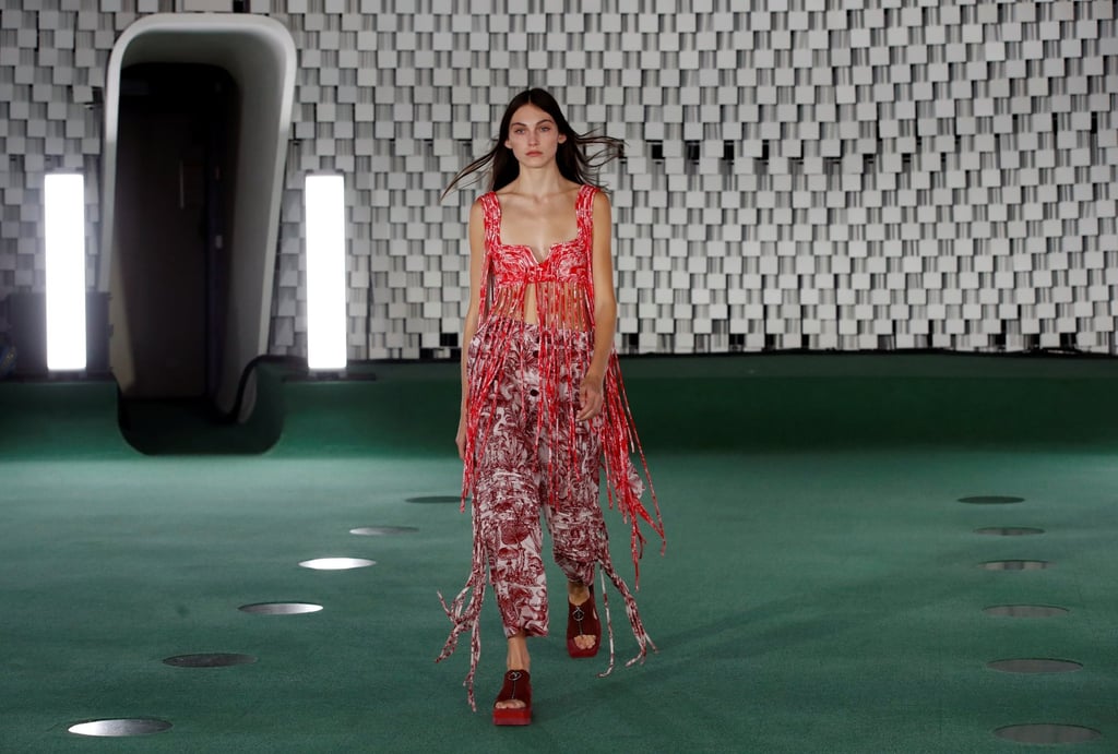 A model presents a creation by designer Stella McCartney as part of her summer 2022 women’s ready-to-wear collection show during Paris Fashion Week in Paris, France, on October 4. Photo: Reuters A model presents a creation by designer Stella McCartney as part of her summer 2022 women’s ready-to-wear collection show during Paris Fashion Week in Paris, France, on October 4. Photo: Reuters