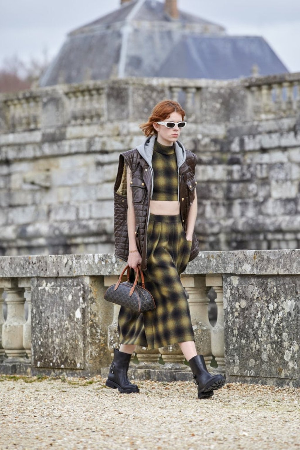 The Teckel, in the Triomphe canvas drawn from an archival 1972 design.