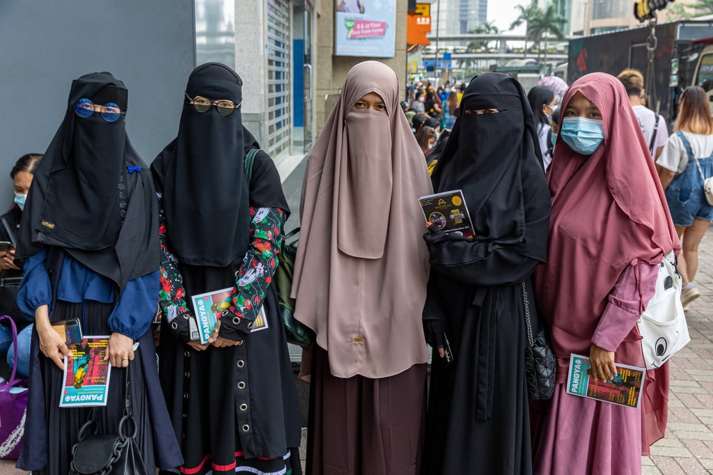 Pangyao is a free magazine aimed at migrant and domestic workers in Hong Kong. Photo: courtesy of Pangyao Magazine