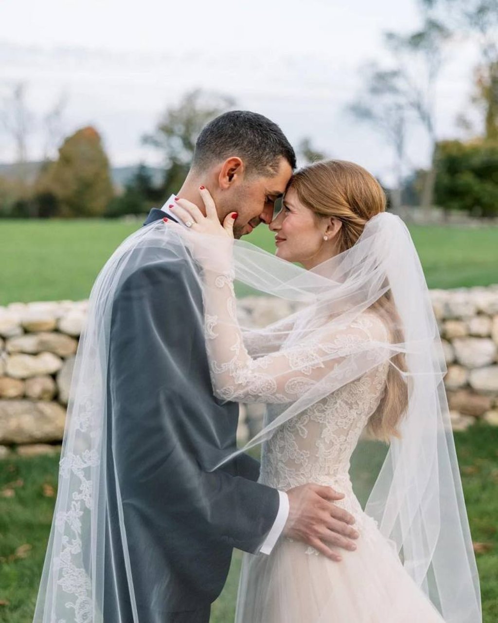 Gates kept her accessories simple on the day, going for a pair of stud earrings and not much else. Photo: @verawang/Instagram Gates kept her accessories simple on the day, going for a pair of stud earrings and not much else. Photo: @verawang/Instagram