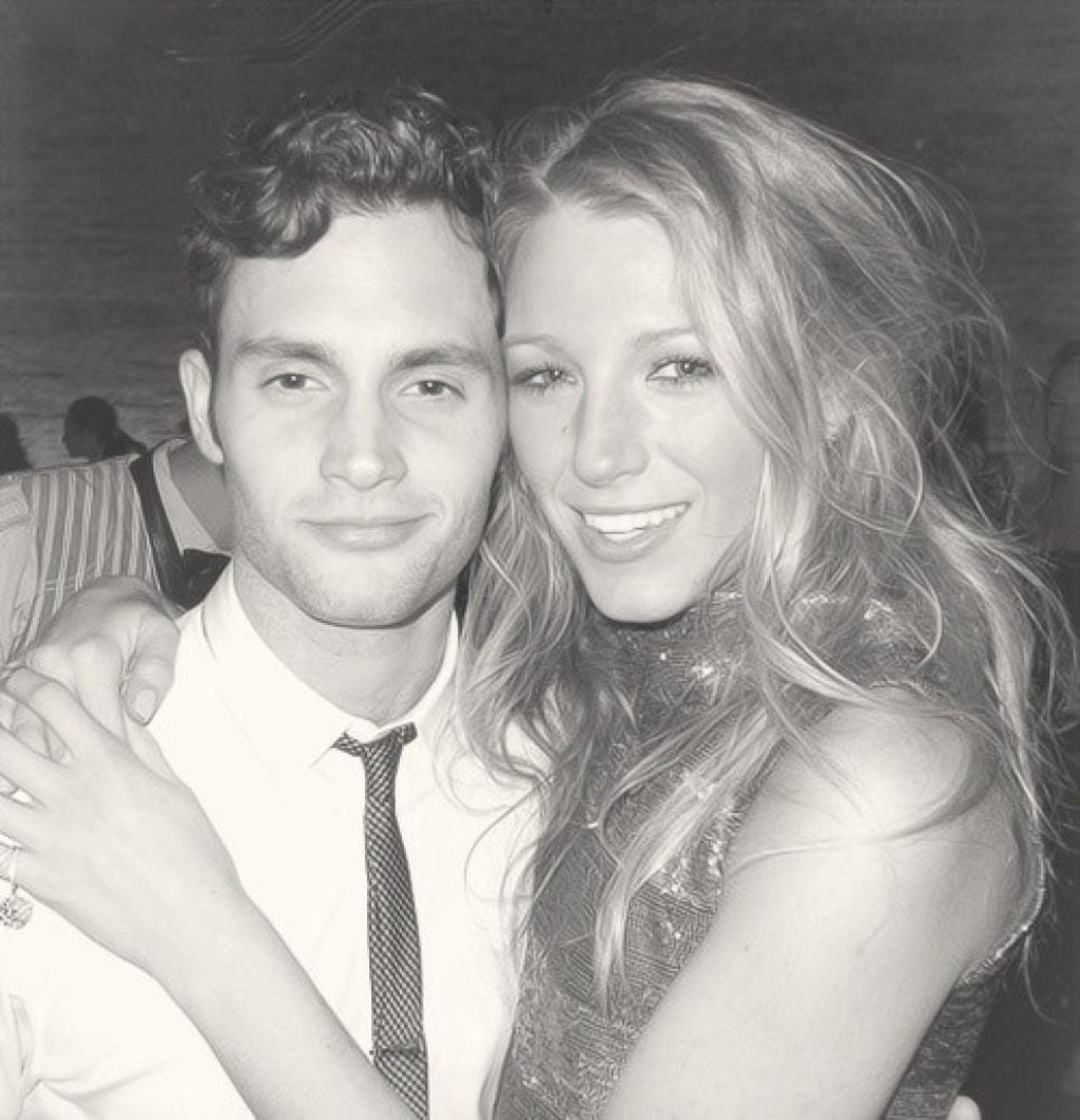 Blake Lively and Penn Badgley previously dated while working together on Gossip Girl. Photo: @hudtribbiani/Twitter