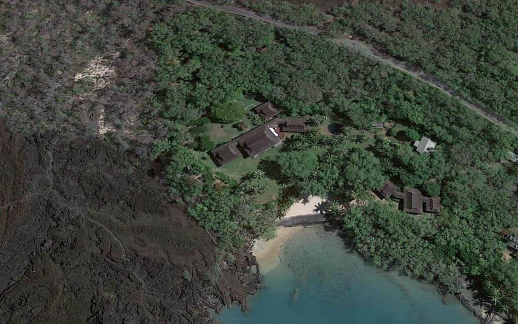 Jeff Bezos and Lauren Sánchez’s new Hawaiian mansion is secluded and surrounded by lush greenery. Photo: Google Maps Jeff Bezos and Lauren Sánchez’s new Hawaiian mansion is secluded and surrounded by lush greenery. Photo: Google Maps