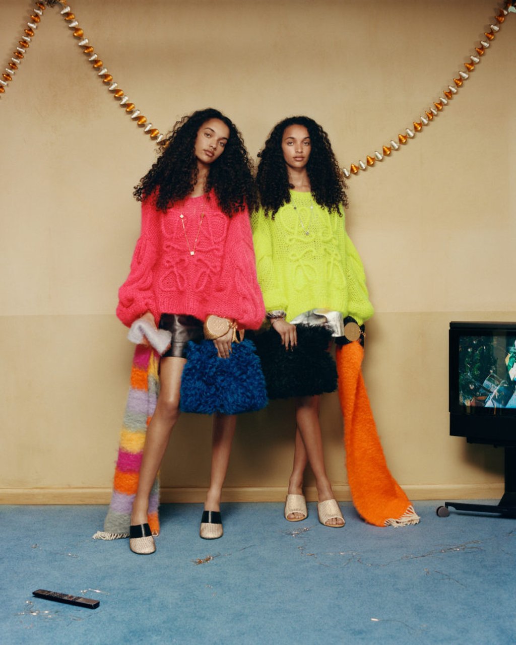 Get some bright ideas from Loewe’s Gifting Collection this season. Get some bright ideas from Loewe’s Gifting Collection this season.