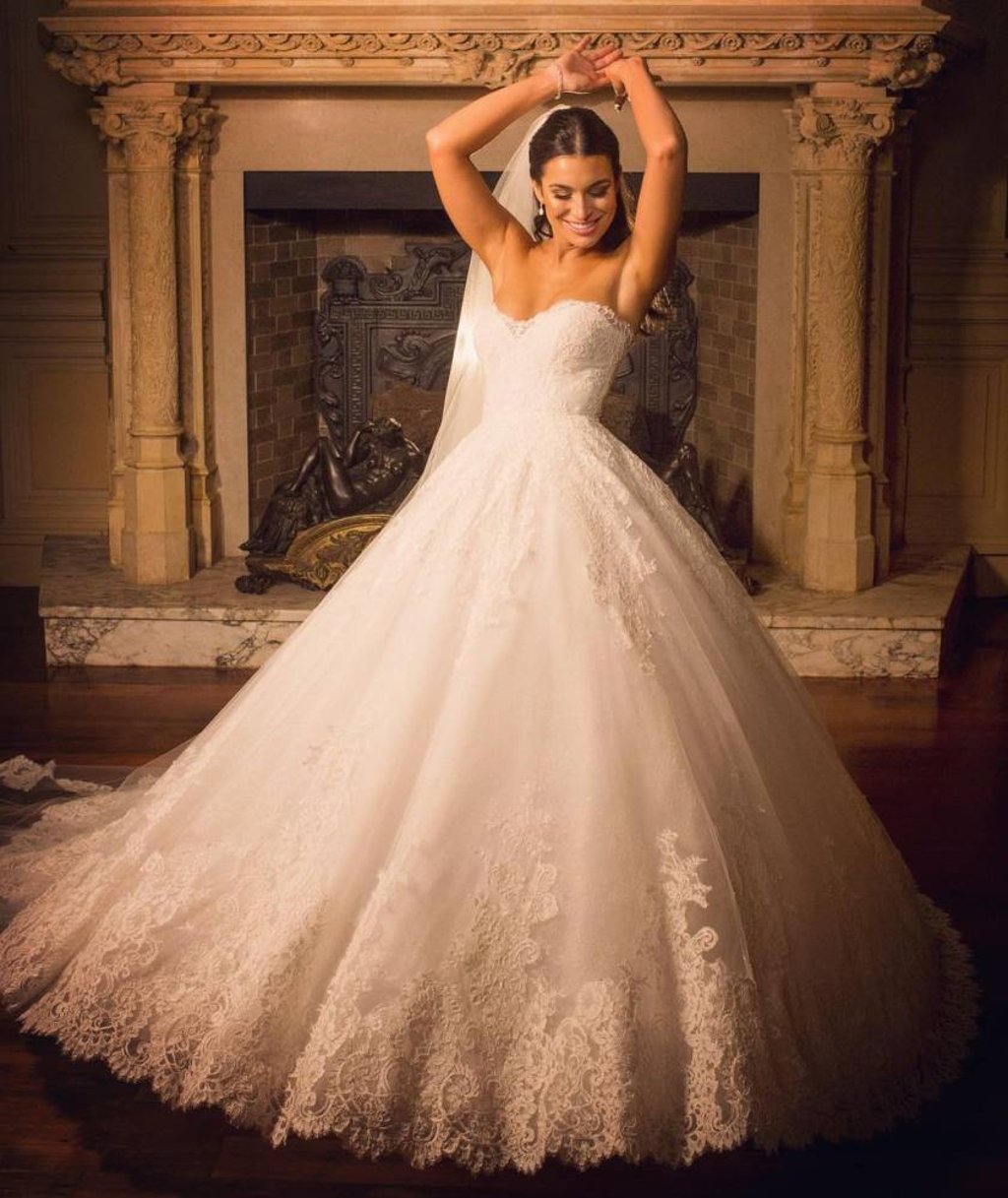 10 best wedding dresses shop