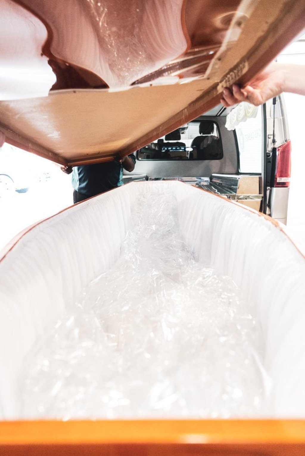 While a non-Covid-19 patient may be placed in an open casket, Covid-19 patients’ coffins are airtight, with the glass completely sealed. Photo: Marielle Descalsota While a non-Covid-19 patient may be placed in an open casket, Covid-19 patients’ coffins are airtight, with the glass completely sealed. Photo: Marielle Descalsota