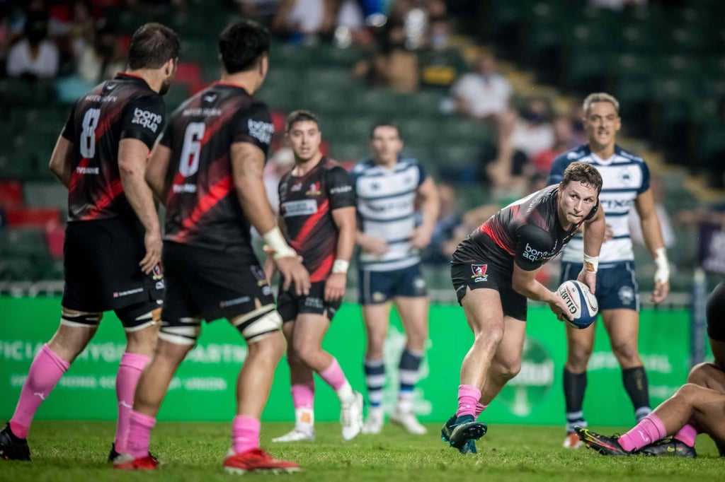 Valley co-captain Ruan Duplooy looks to get his backline moving during a showdown with HKFC. Photo: Ike Li/Ike Images Valley co-captain Ruan Duplooy looks to get his backline moving during a showdown with HKFC. Photo: Ike Li/Ike Images