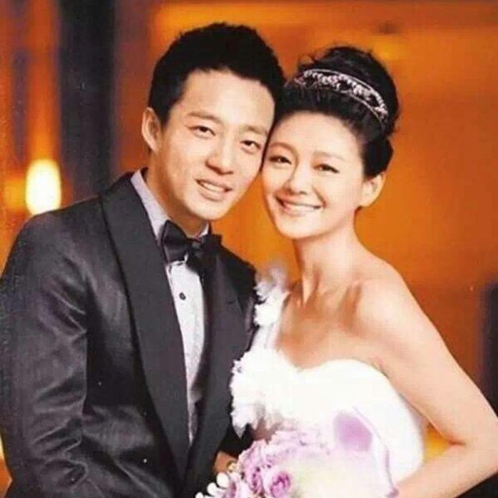 Barbie Hsu and Wang Xiaofei on their wedding day. Photo: @barbiehsu.fp/Instagram Barbie Hsu and Wang Xiaofei on their wedding day. Photo: @barbiehsu.fp/Instagram