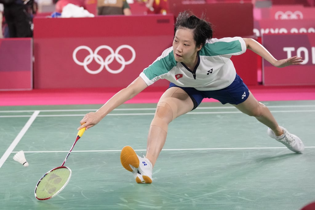 Hong Kong’s Cheung Ngan-yi plays against India’s Pusarla V. Sindhu plays during their women’s singles group stage badminton match at the 2020 Tokyo Olympics. Photo: AP