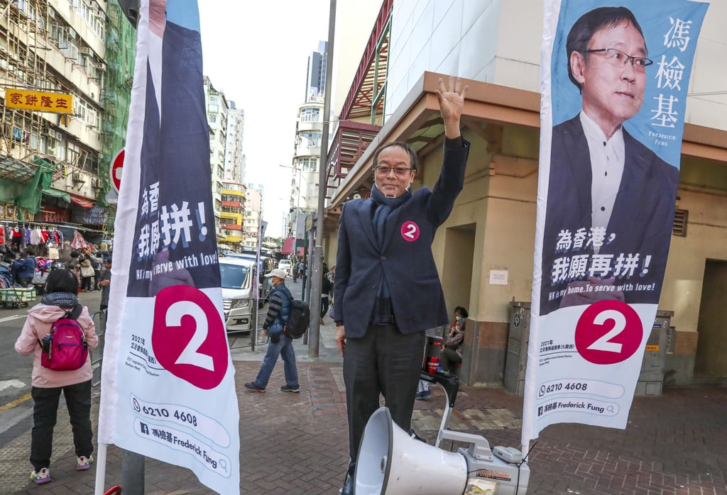 Election candidate Frederick Fung campaigns in Sham Shui Po. Photo: Jonathan Wong