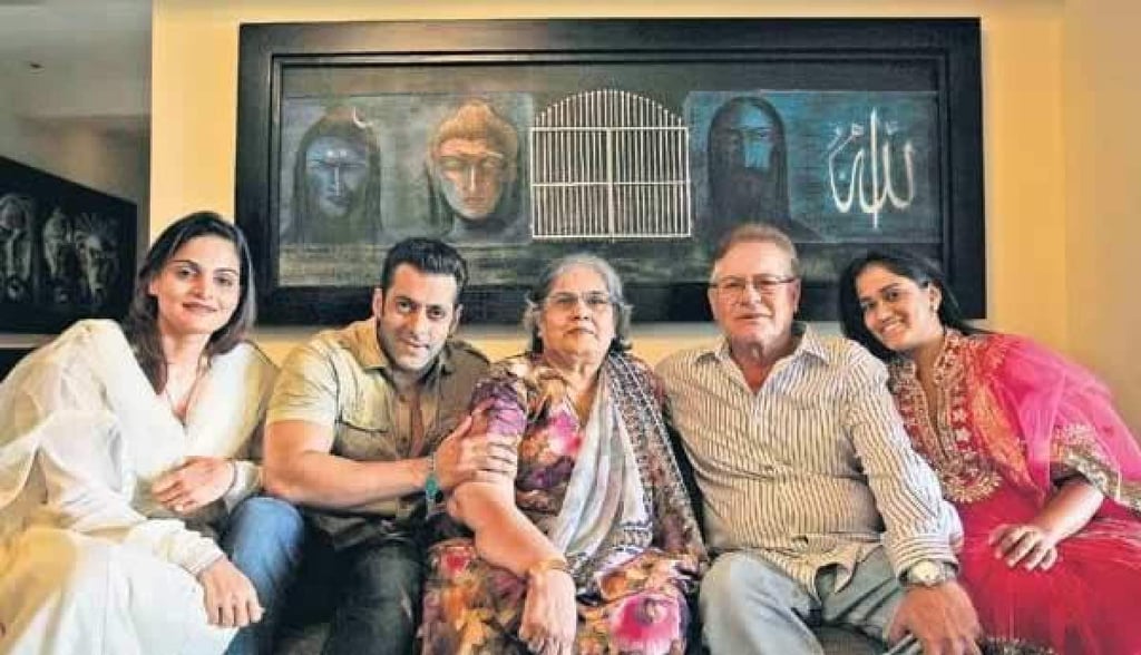 Bollywood superstar Salman Khan lives with his family in Galaxy Apartments. Photo: @beingsalmankhan/Instagram