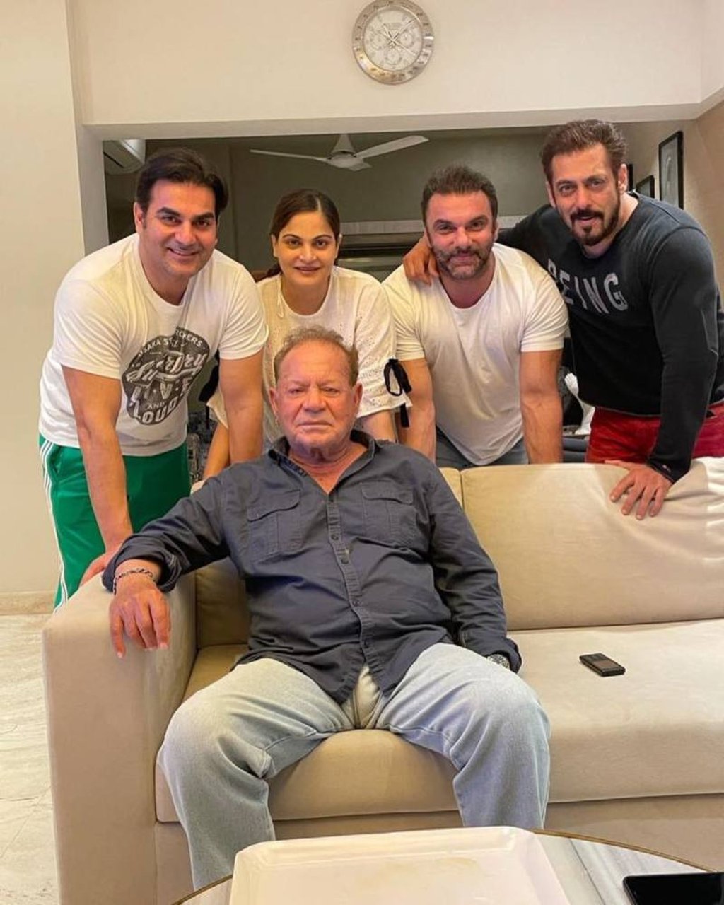Salman Khan with his family at Galaxy Apartments. Photo: @beingsalmankhan/Instagram