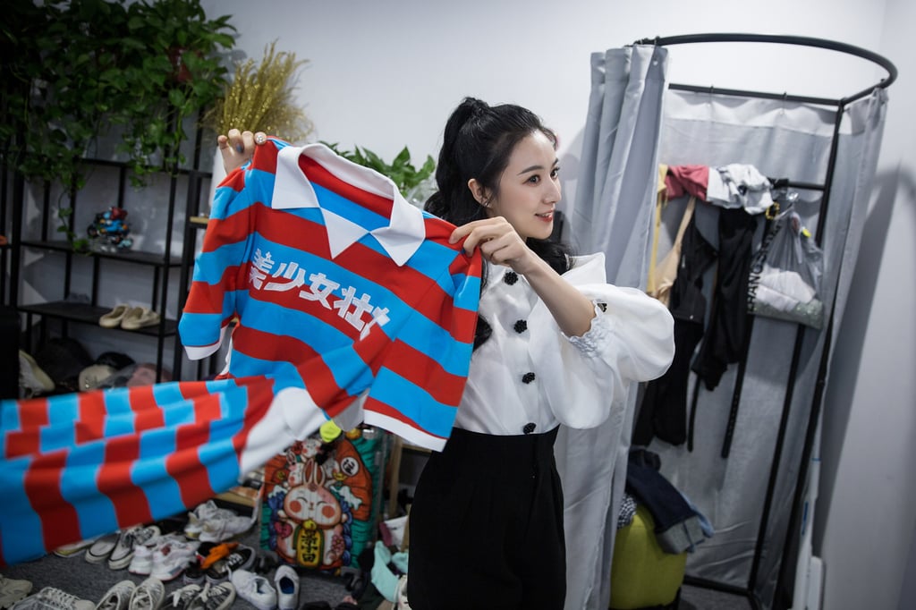 Chinese online influencer Viya prepares for live streaming on the e-commerce platform Taobao in May 2020. Photo: Getty Images