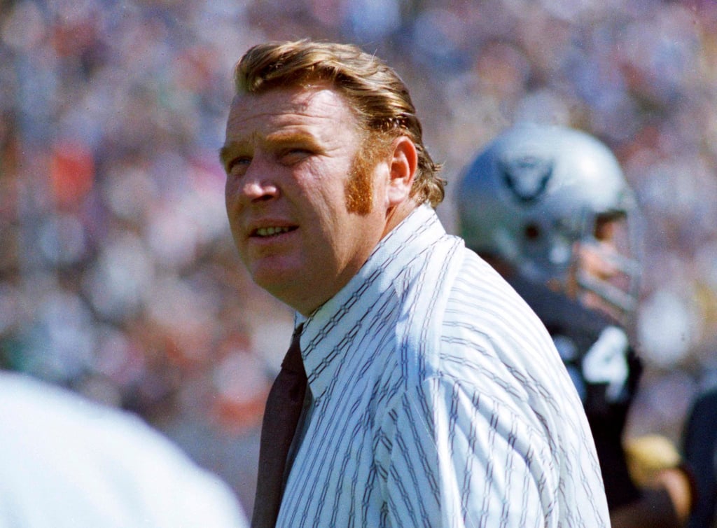 Oakland Raiders coach John Madden on the sideline during an NFL football game in October 1978. Photo: AP Oakland Raiders coach John Madden on the sideline during an NFL football game in October 1978. Photo: AP
