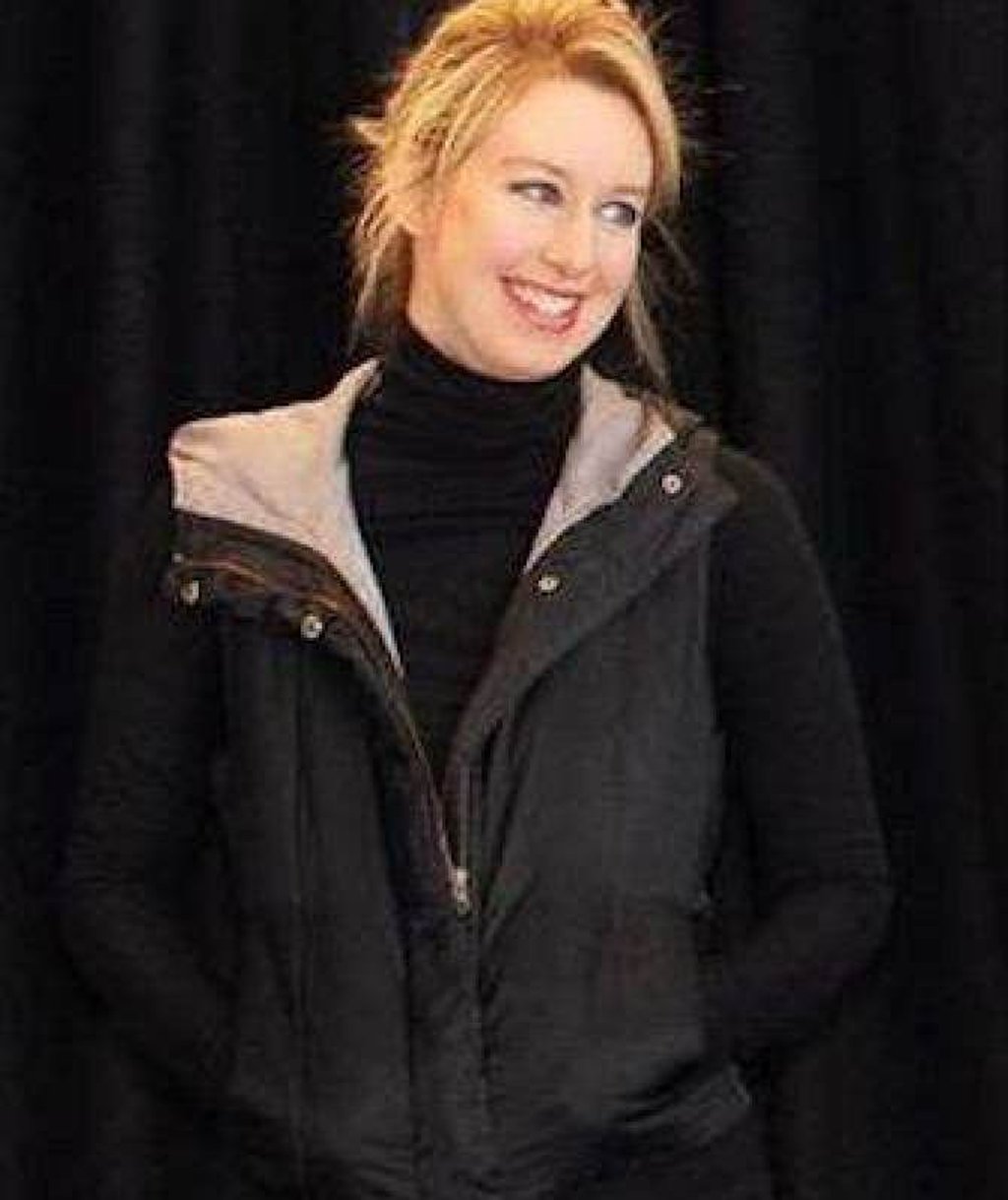 Former Theranos CEO Elizabeth Holmes in her signature turtleneck look. Photo: @profblue/Twitter Former Theranos CEO Elizabeth Holmes in her signature turtleneck look. Photo: @profblue/Twitter