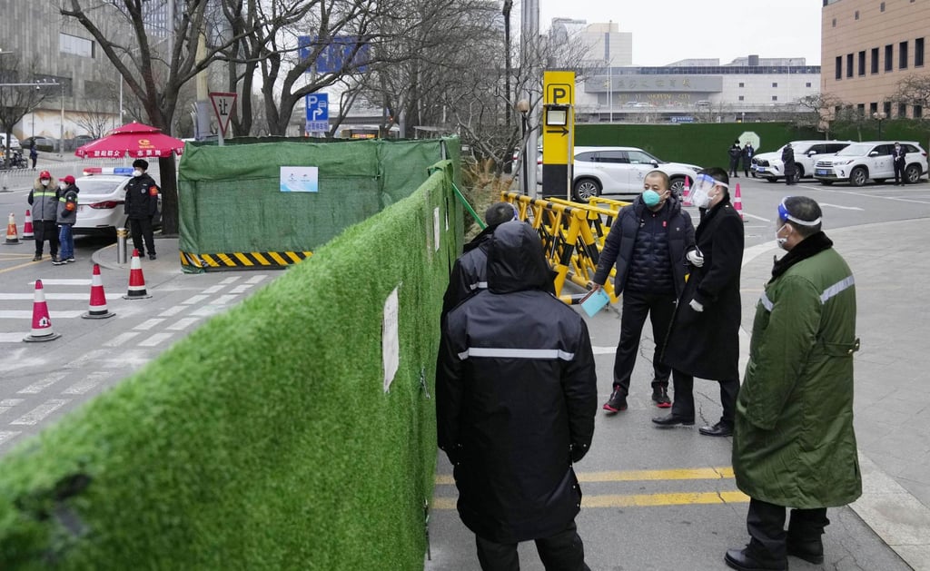 A makeshift fence in front of a hotel in Beijing for media personnel covering the Winter Olympics. Photo: Kyodo
