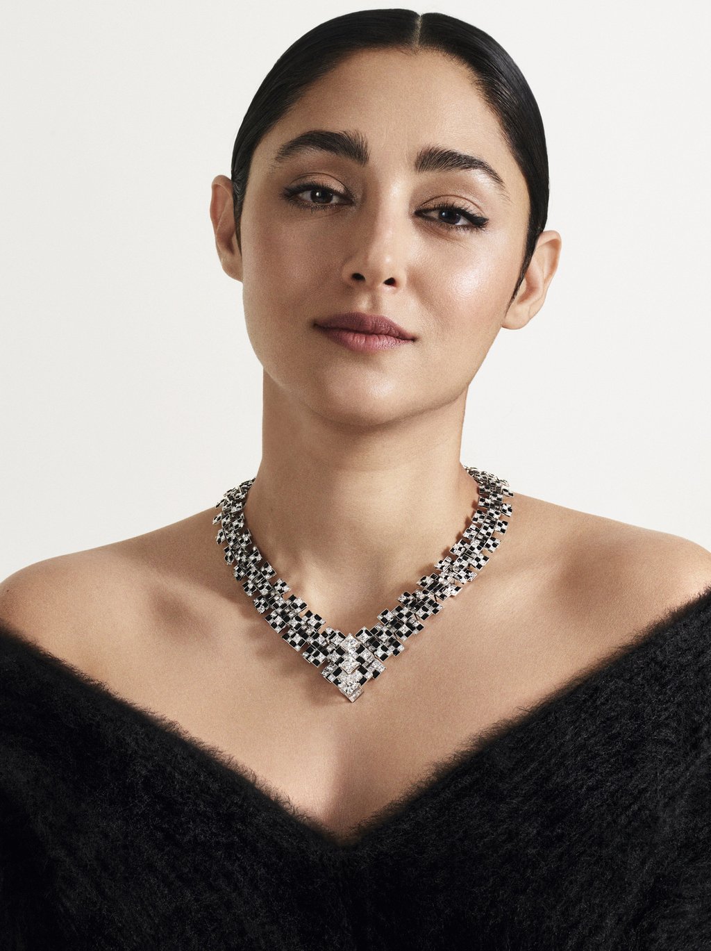 Actress, singer and musician Golshifteh Farahani wearing Cartier’s Meride necklace. Actress, singer and musician Golshifteh Farahani wearing Cartier’s Meride necklace.