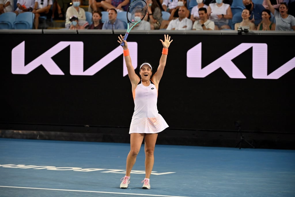 Danka Kovinic celebrates after beating Emma Raducanu. Photo: EPA-EFE