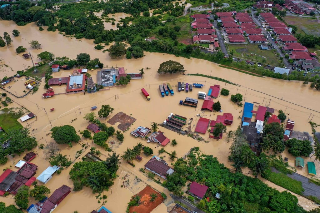 An aerial photo shows the floods in Alor Gajah town. Photo: Bernama/dpa An aerial photo shows the floods in Alor Gajah town. Photo: Bernama/dpa