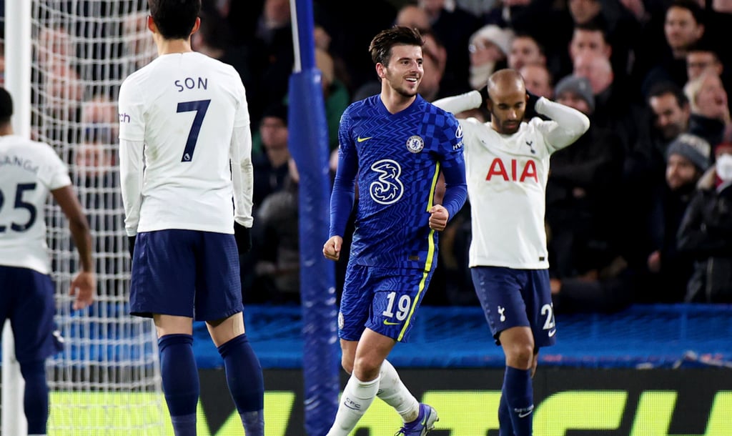 Chelsea player Mason Mount scores against Tottenham Hotspur in the EFL Cup semi-final first leg in London. Photo: Xinhua