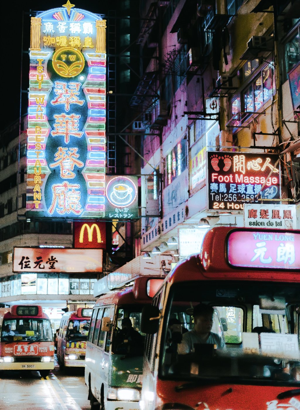 Neon Diner, part of Justin Wong’s exhibition Nostalgic Time. Photo: Justin Wong